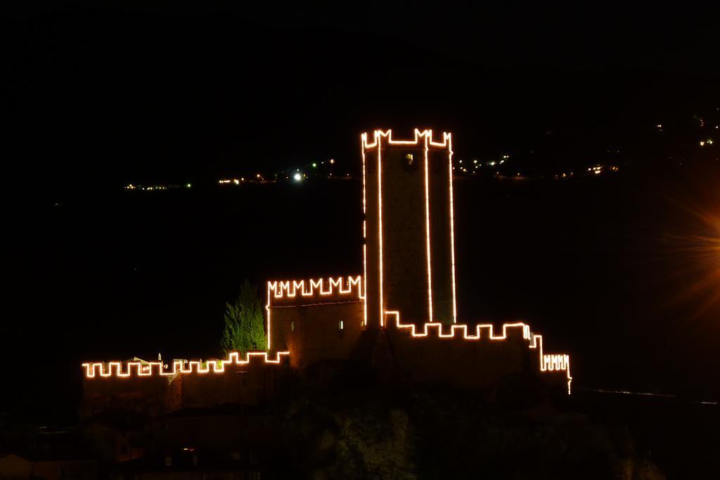 Villa Fiori มัลเชซิเน ภายนอก รูปภาพ