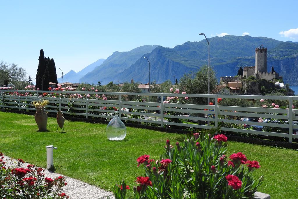 Villa Fiori มัลเชซิเน ภายนอก รูปภาพ